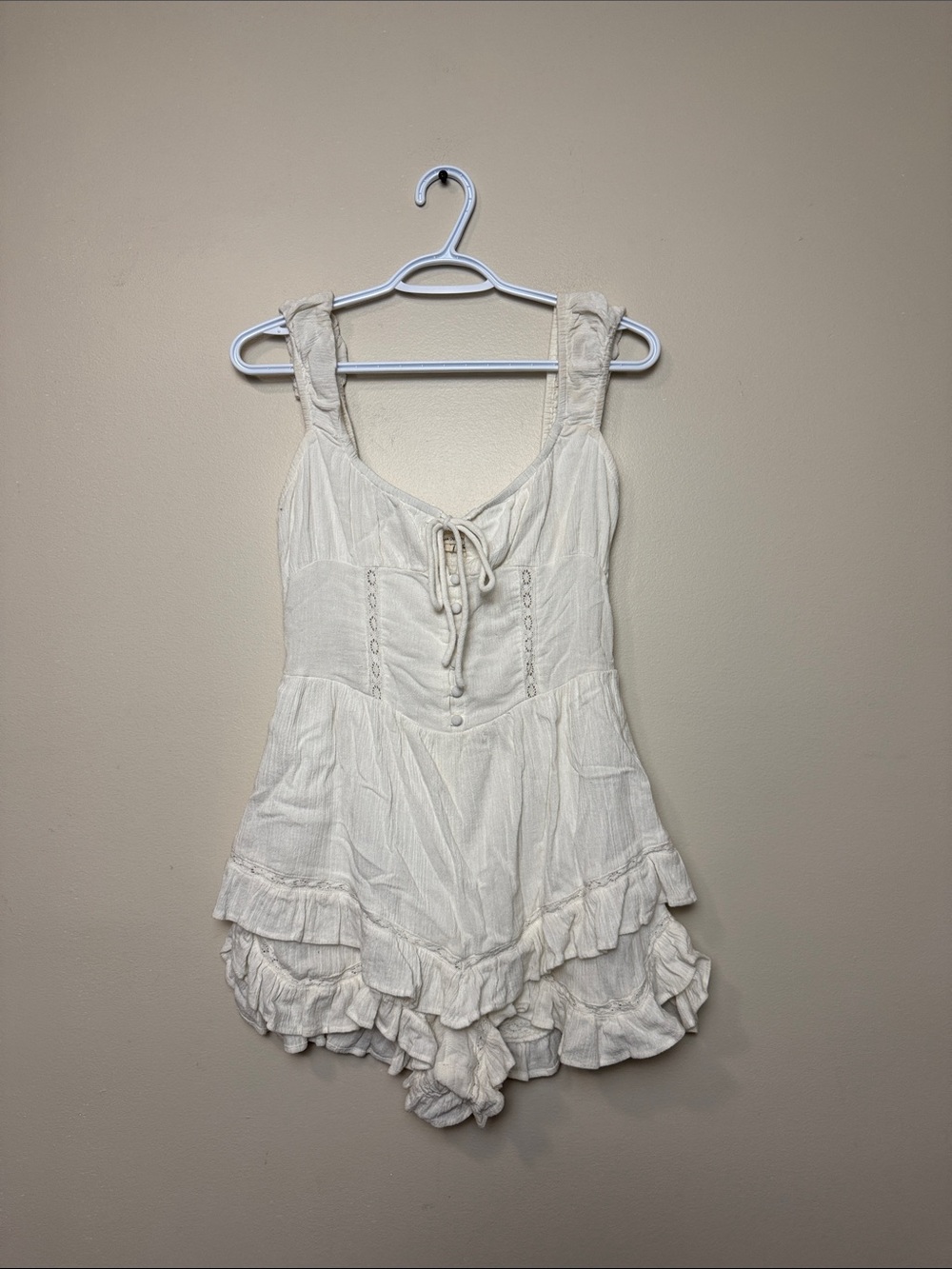 Urban outfitters prairie Cream Lace-Up Ruffled romper size S
